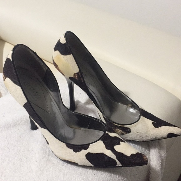 Guess Shoes - Genuine cowhide guess pumps